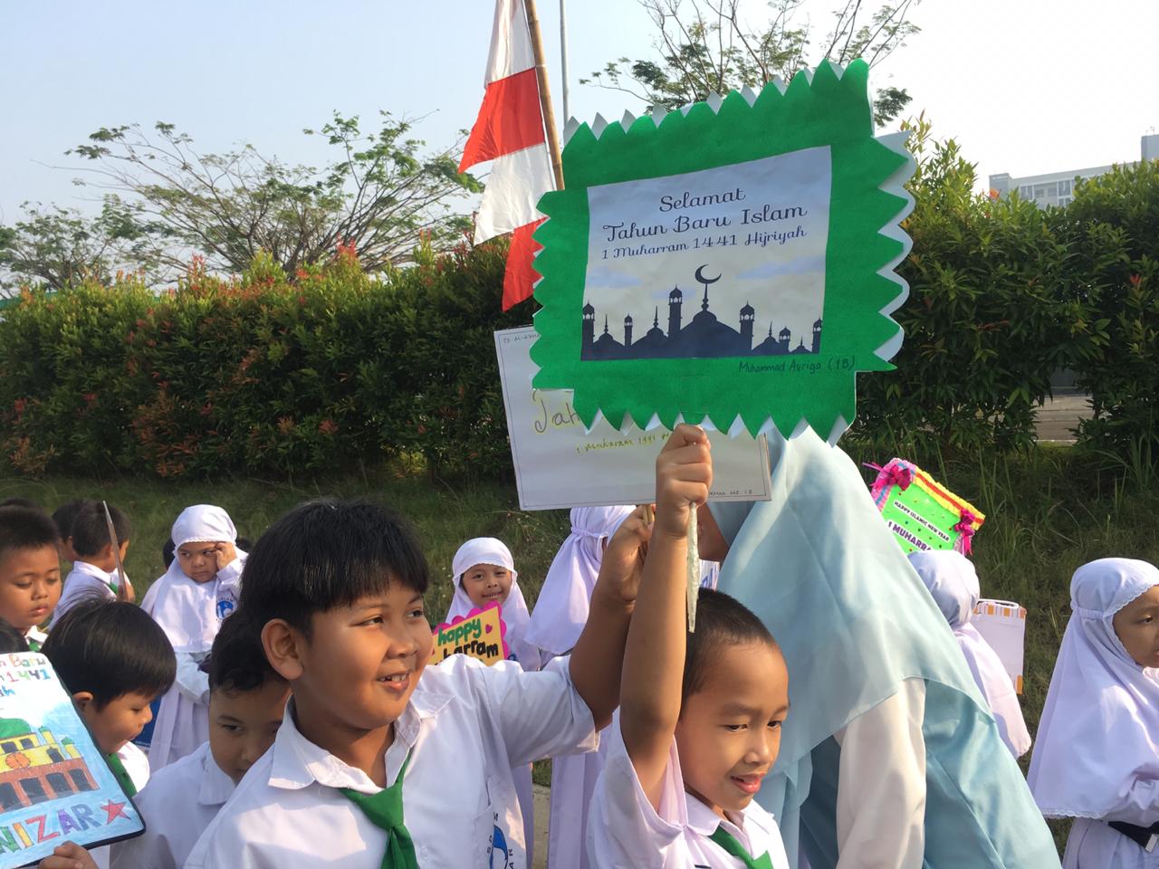 Pawai Muharram SDI Al Azhar 61 